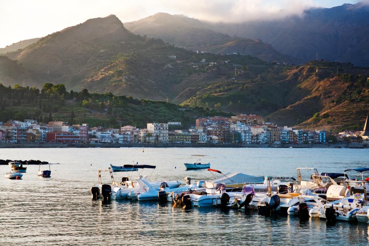 Le Tre More Giardini Naxos Dış mekan fotoğraf